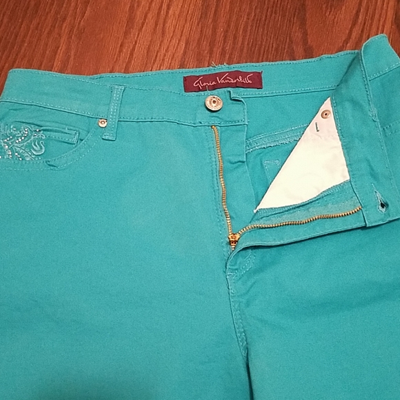 Gloria Vanderbuilt - Capri Pants - Picture 4 of 5